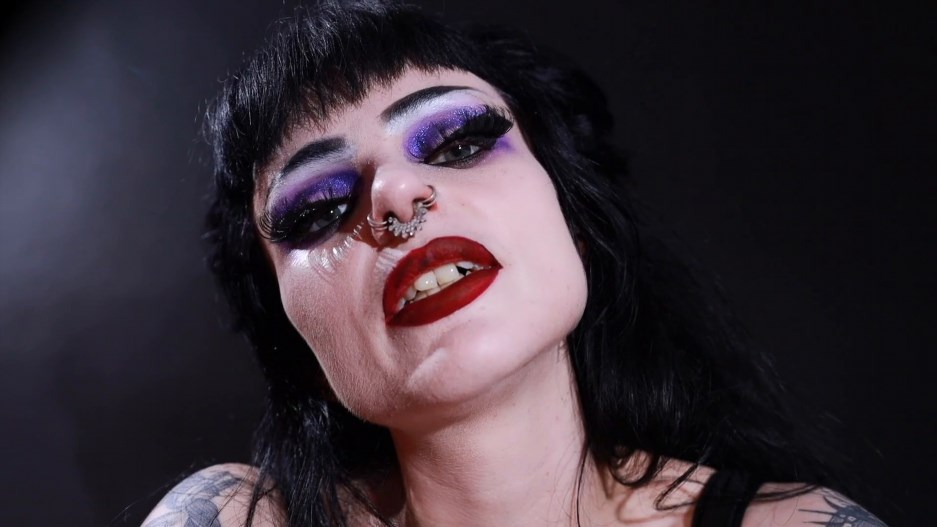 Empress Poison - Captive Vol 3 -Handpicked Jerk-Off Instruction